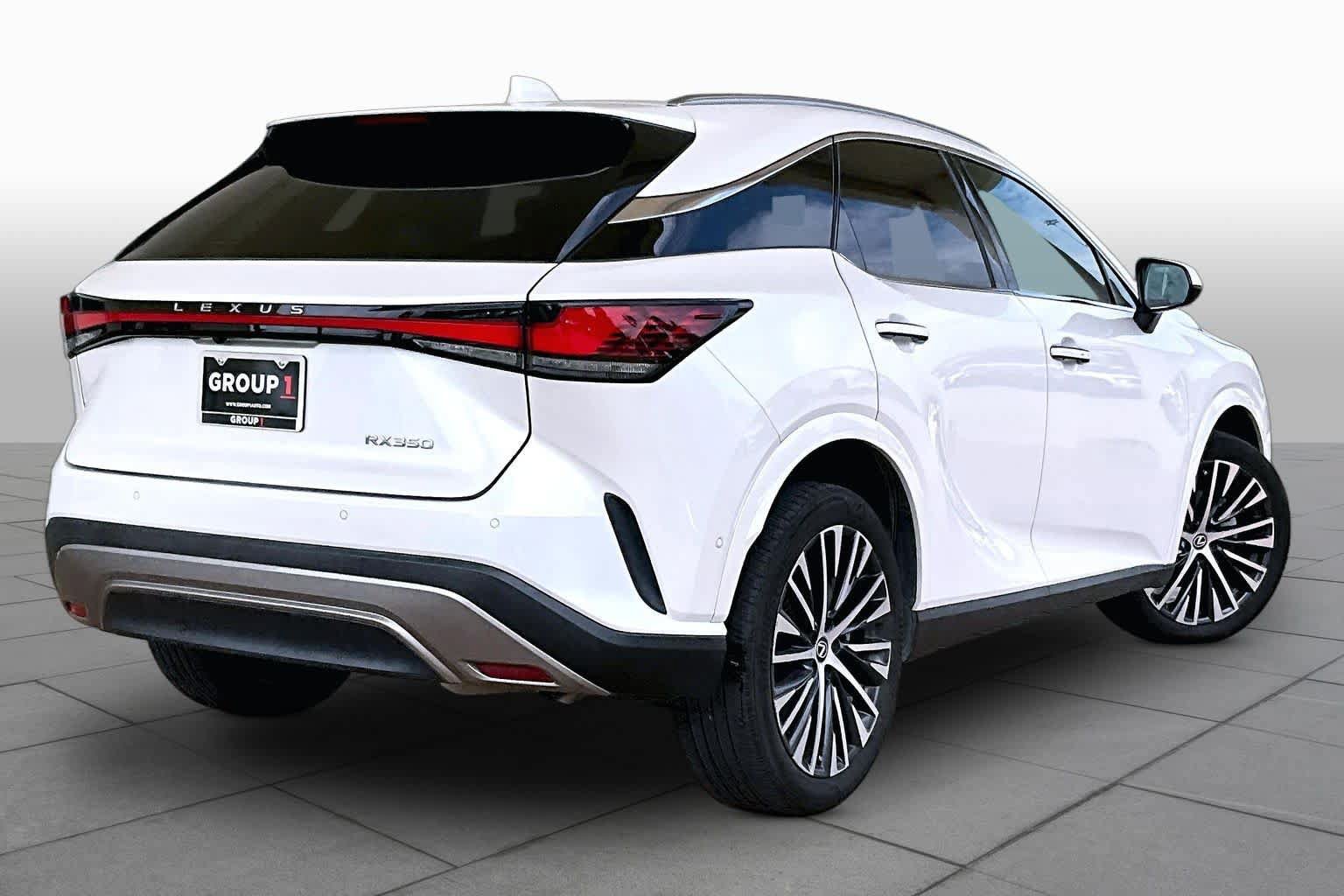 Used 2023 Lexus RX 350 Premium Plus w/ Cold Area Package FWD image 11