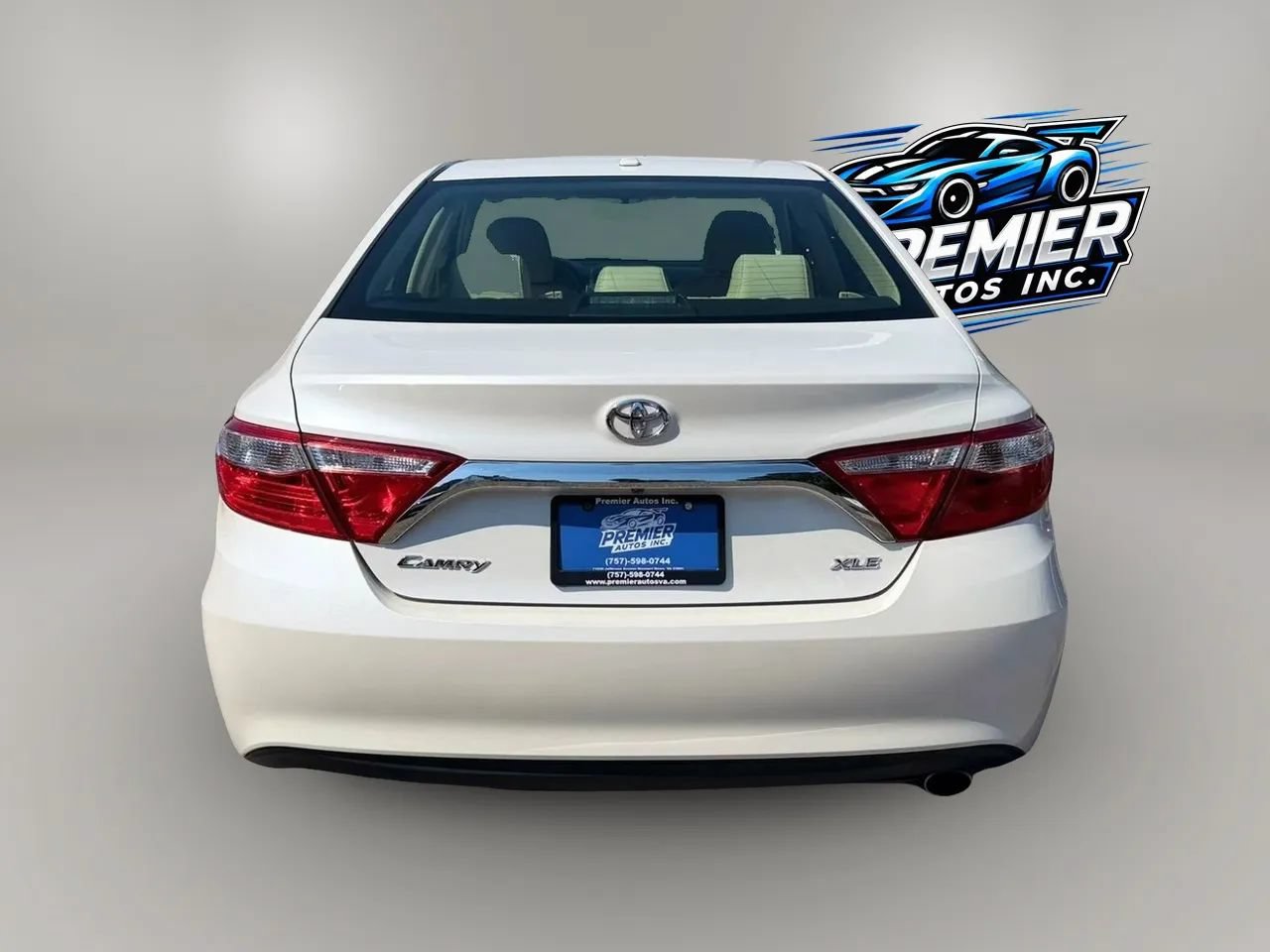 Used 2016 Toyota Camry XLE w/ Moonroof Package FWD image 8