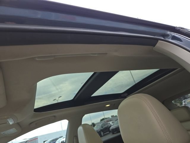 Used 2015 Nissan Murano Platinum w/ Platinum Technology Package FWD image 18