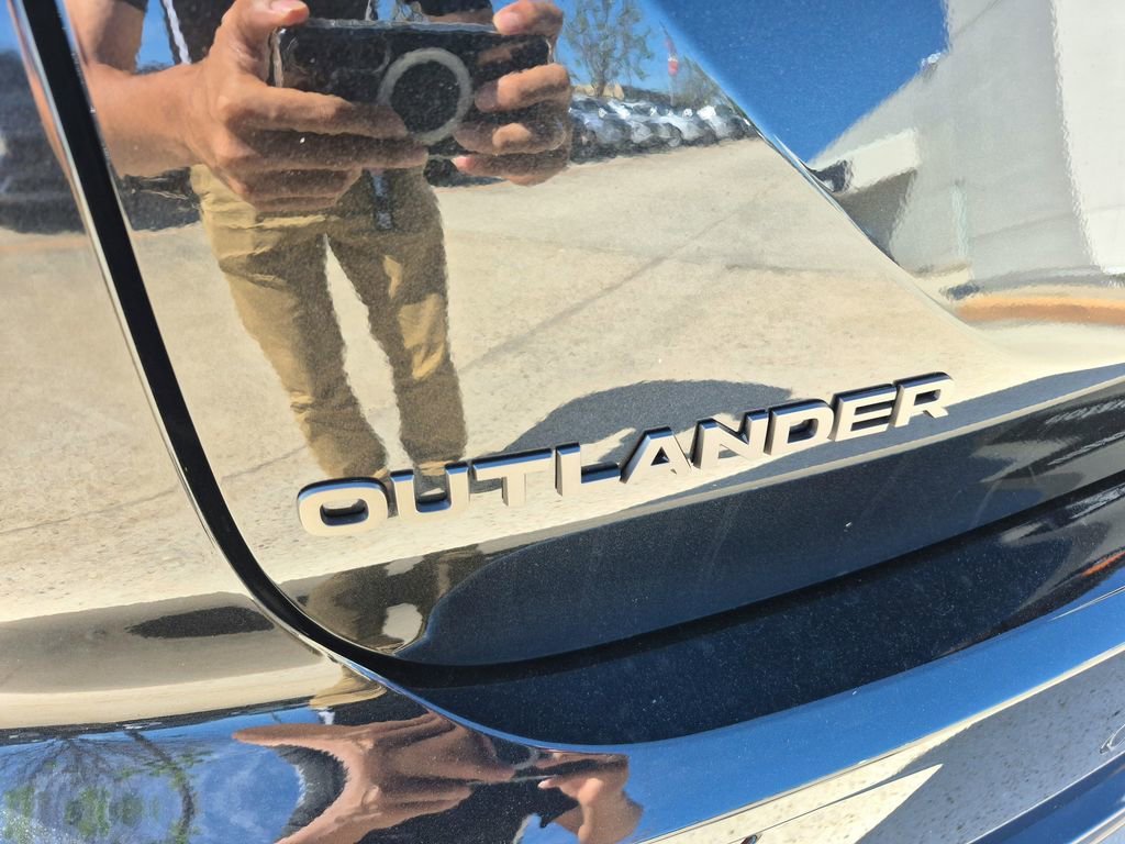 New 2026 Mitsubishi Outlander LE FWD image 30