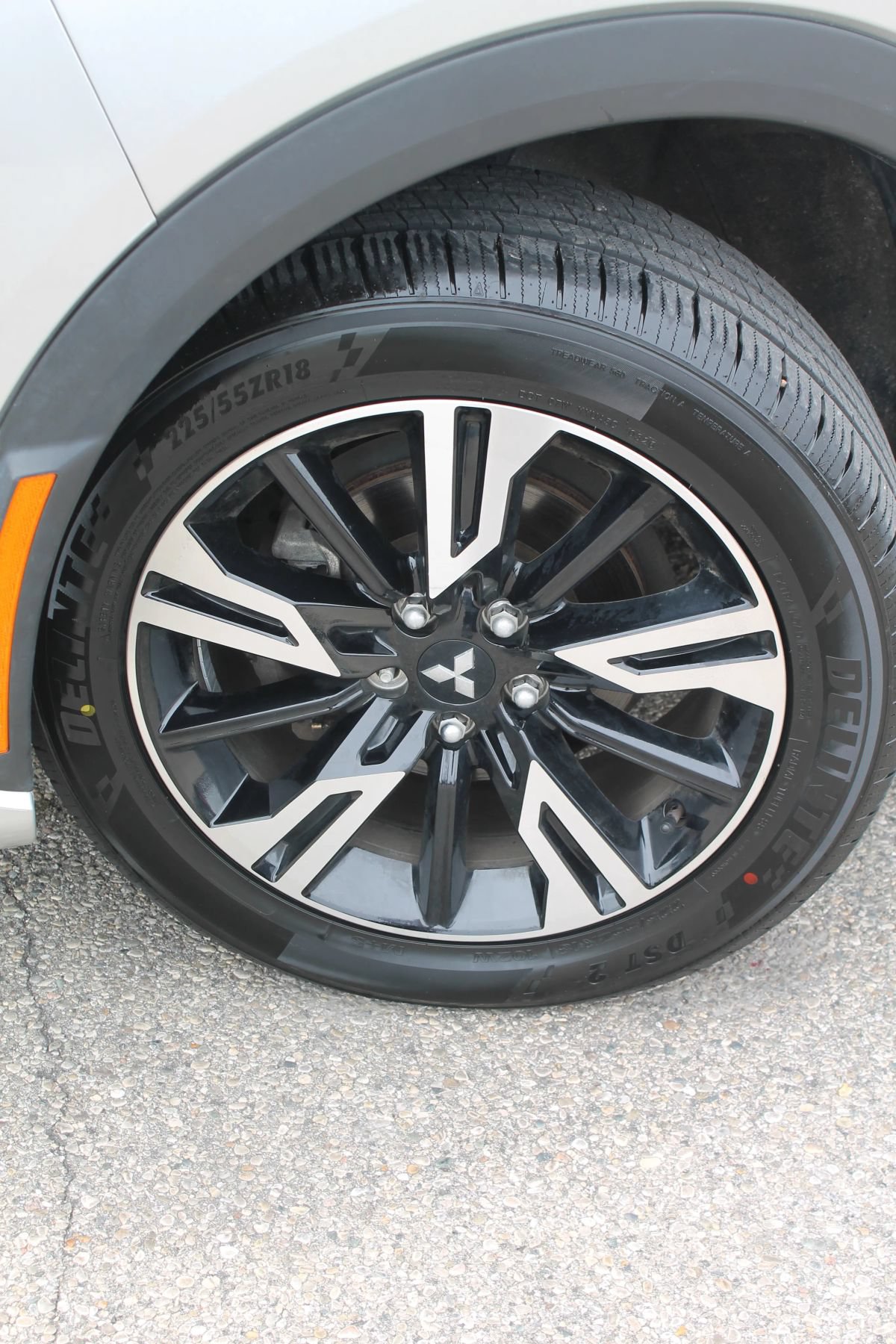 Used 2023 Mitsubishi Eclipse Cross SEL AWD/4WD image 9
