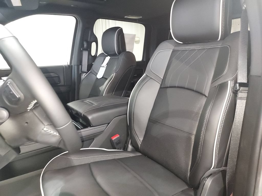New 2026 RAM 2500 Limited AWD/4WD image 17