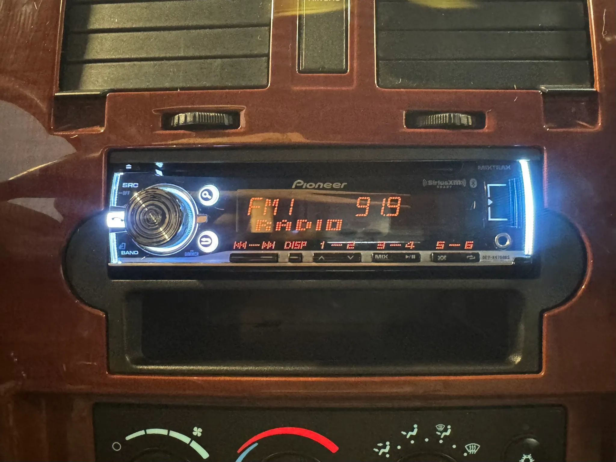 Used 2005 Dodge Dakota SLT image 16