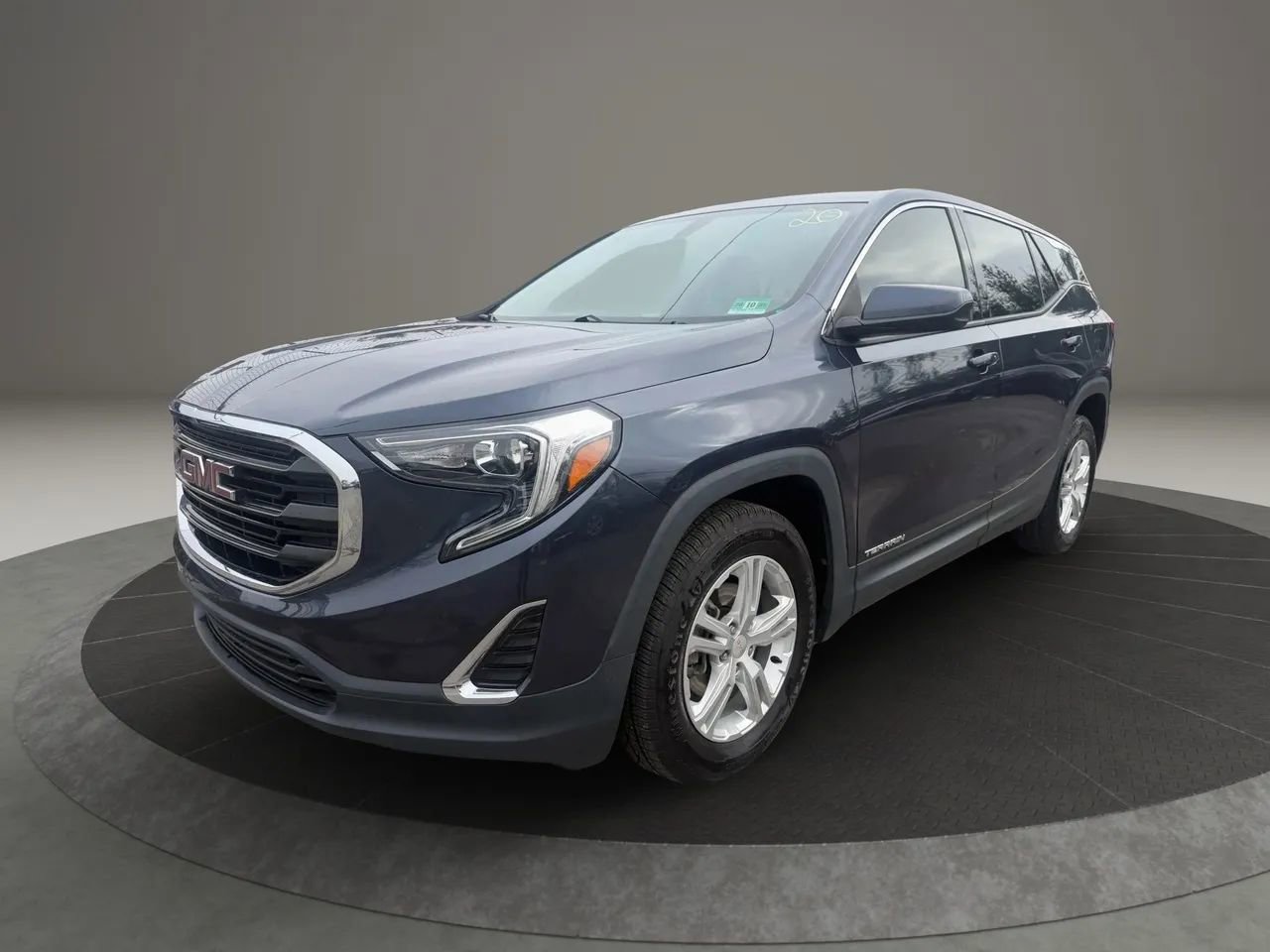 Used 2018 GMC Terrain SLE image 1
