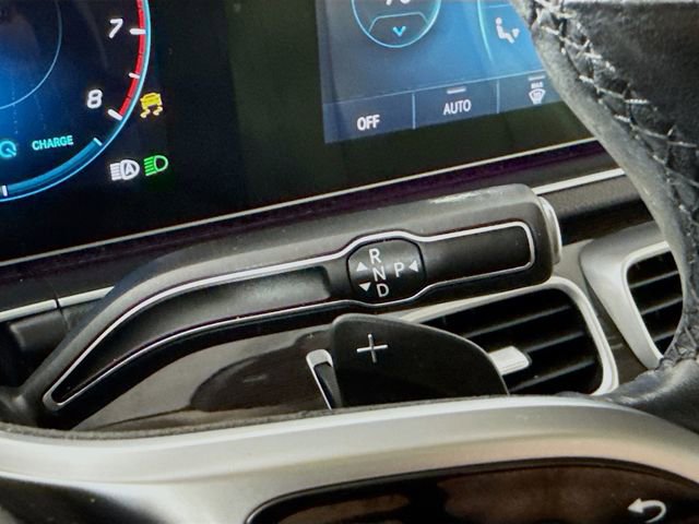 Used 2022 Mercedes-Benz GLS 450 4MATIC image 17