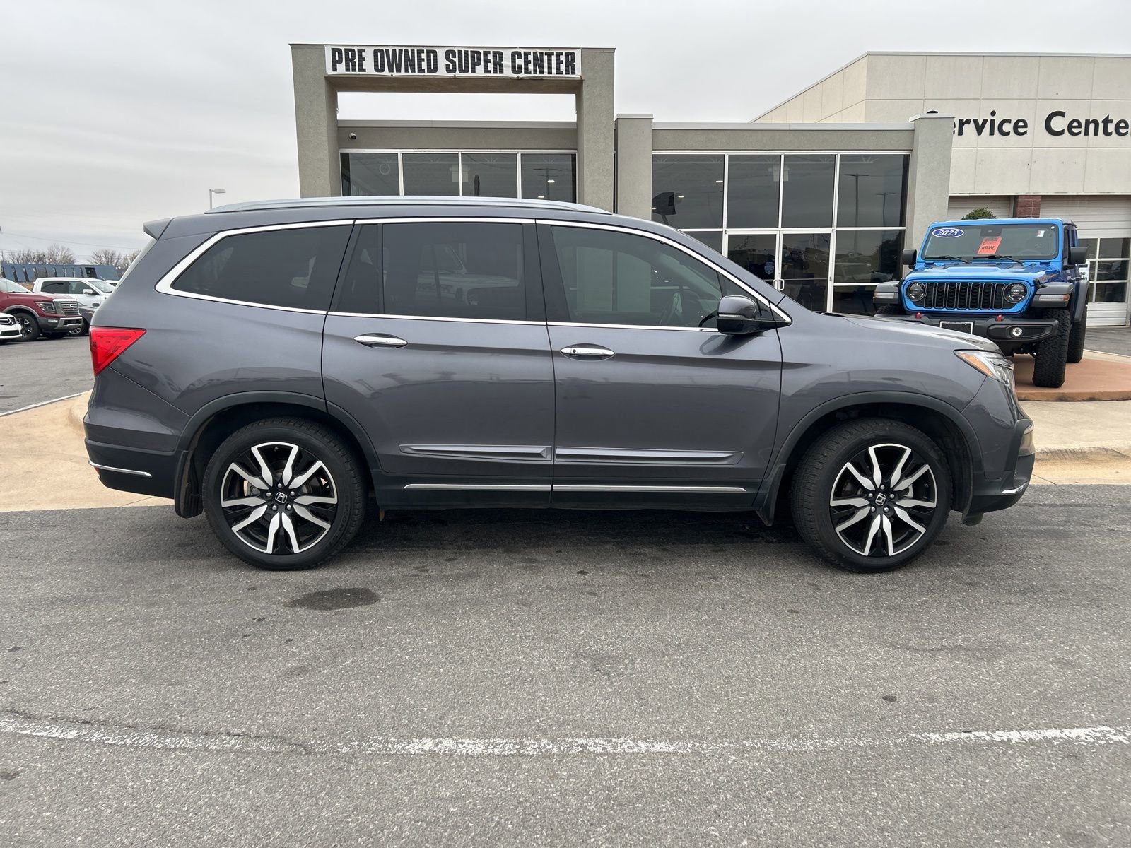Used 2021 Honda Pilot Touring image 4