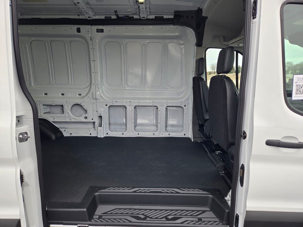 New 2026 Ford Transit 250 148 Medium Roof RWD image 9