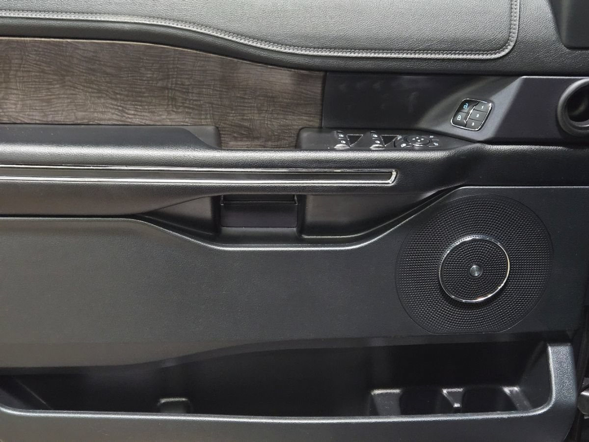 Used 2021 Ford Expedition Limited AWD/4WD image 40