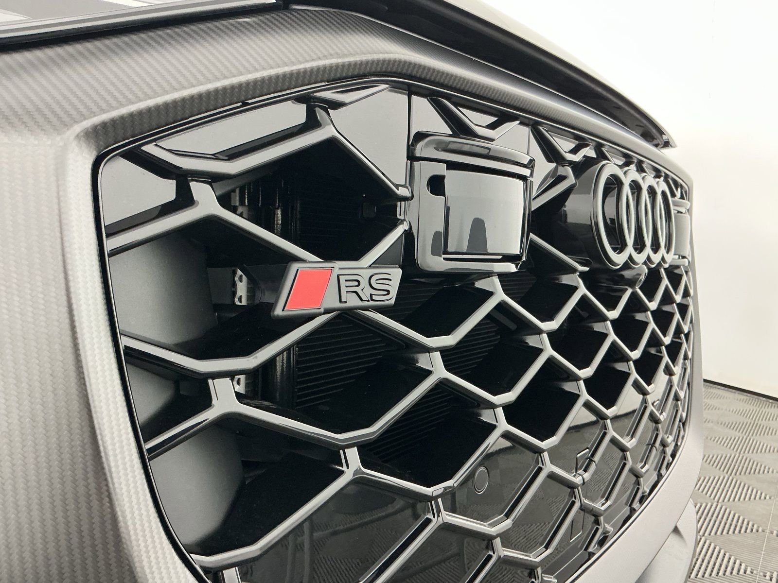 New 2026 Audi RS Q8 performance image 4