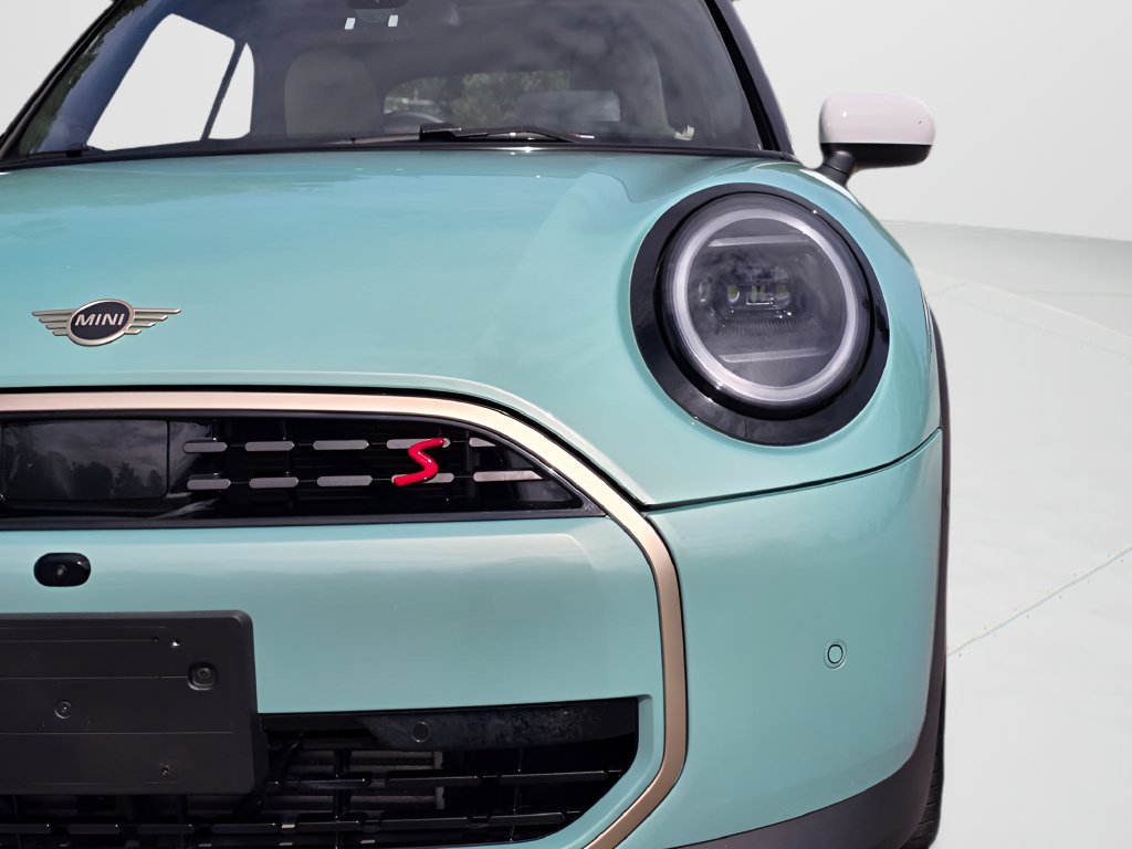 Used 2025 MINI Cooper S FWD image 24