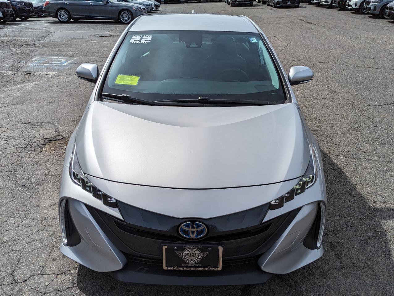 Used 2022 Toyota Prius Prime XLE image 3