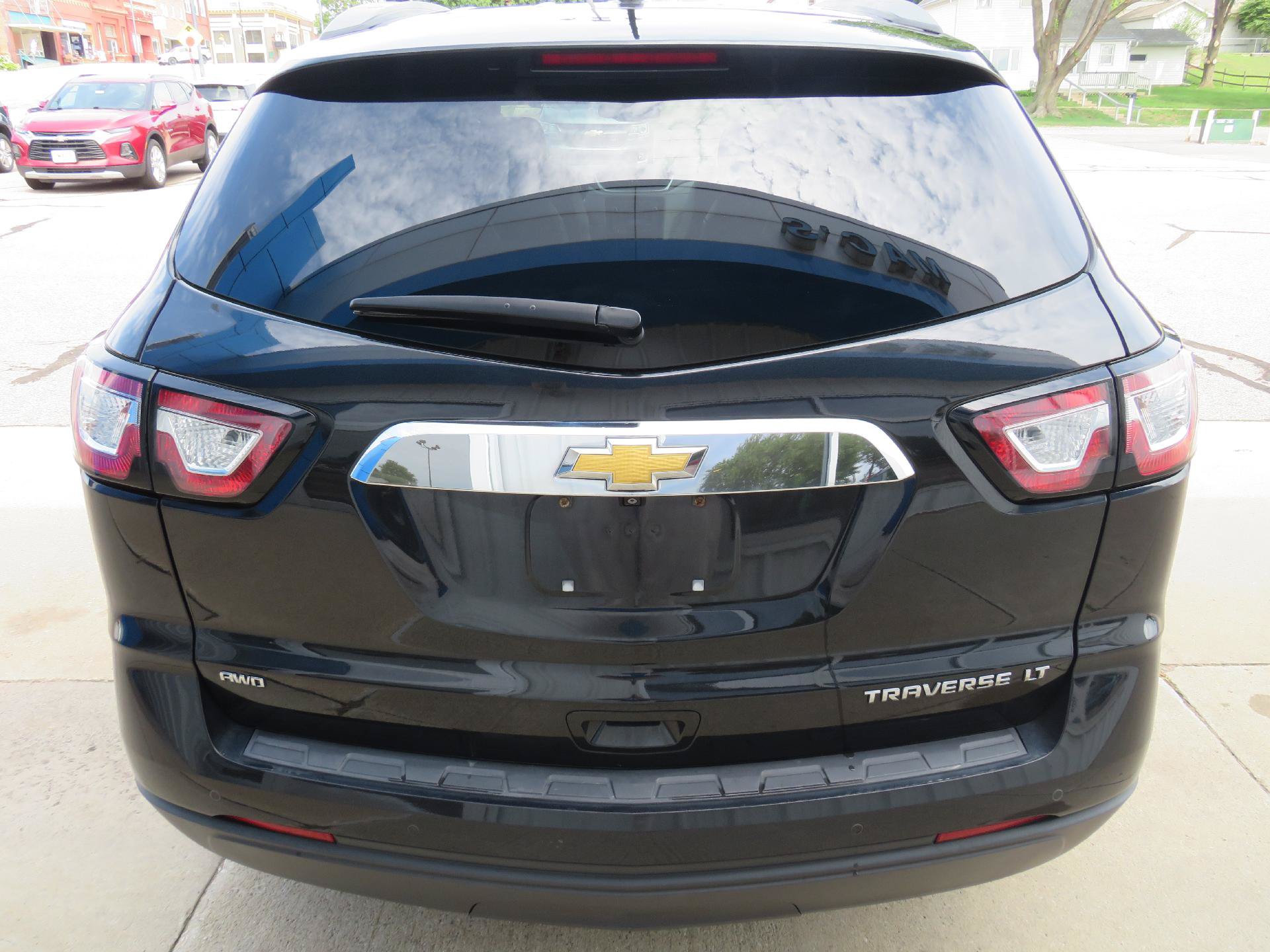 Used 2015 Chevrolet Traverse LT AWD/4WD image 11