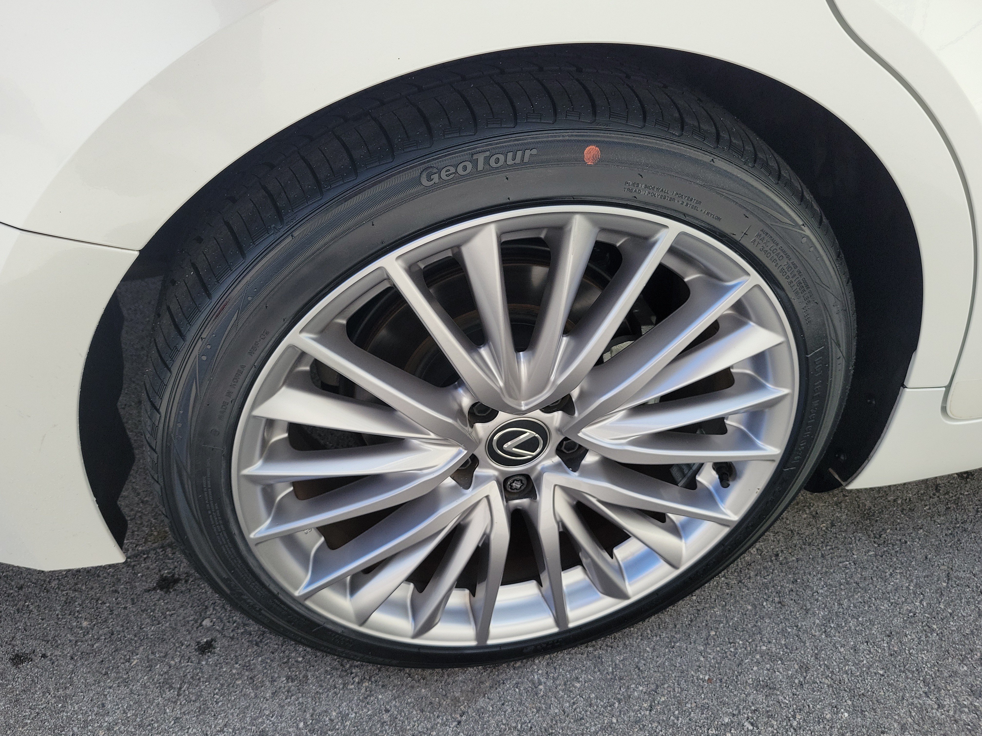 Used 2025 Lexus IS 300 w/ Premium Package RWD image 7