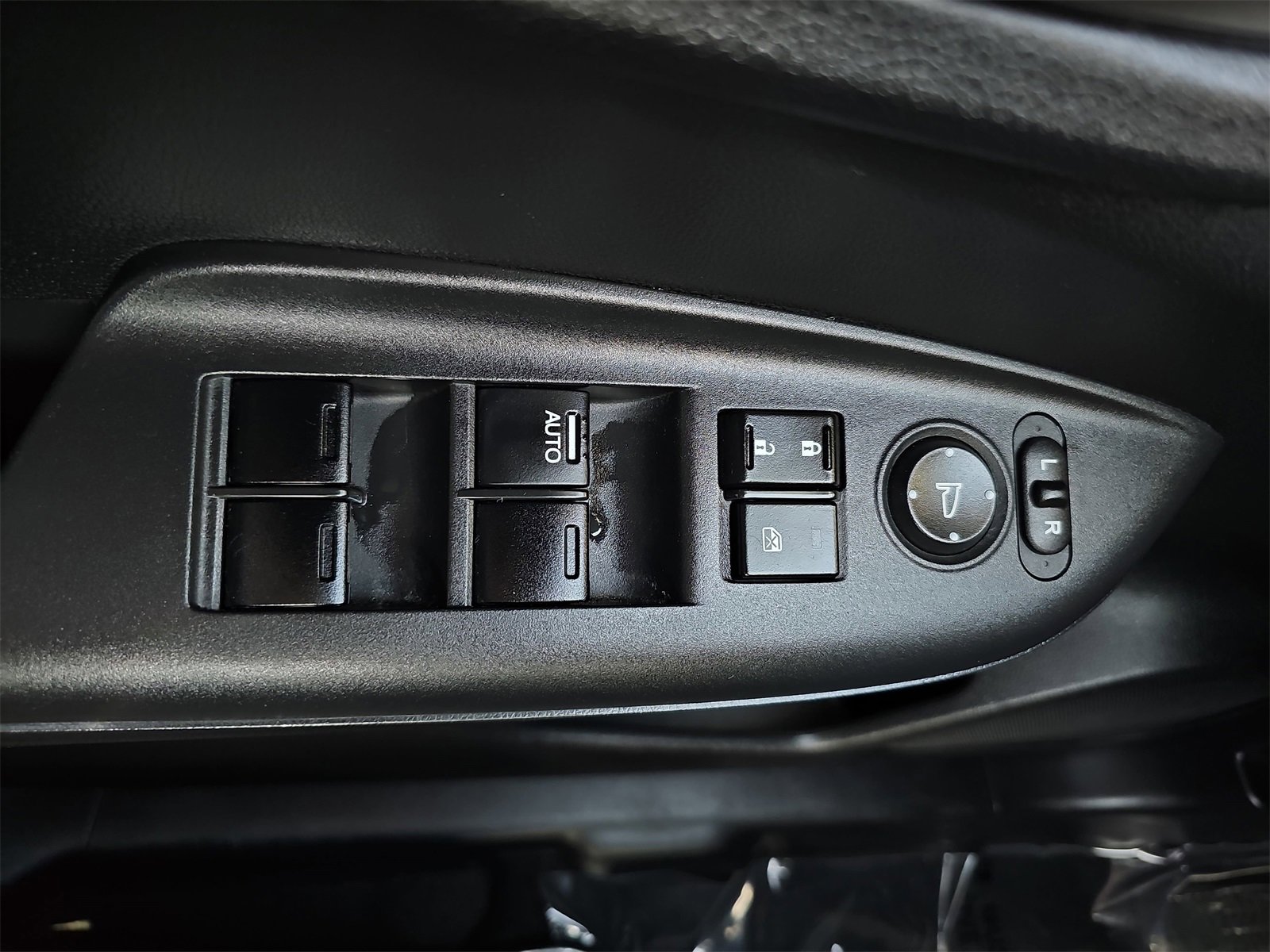 Used 2017 Honda Fit EX image 27