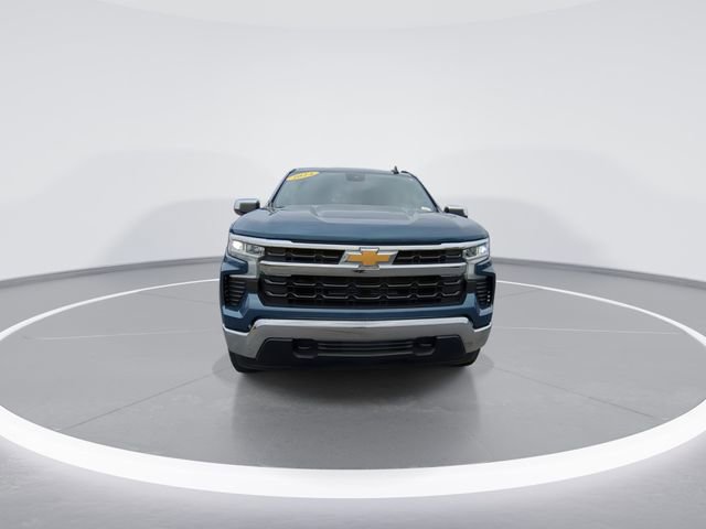 Used 2024 Chevrolet Silverado 1500 LT image 3