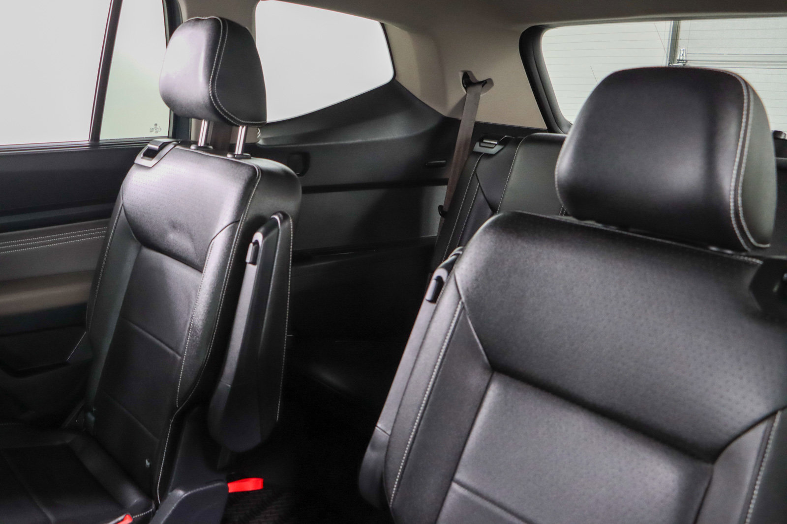 Used 2023 Volkswagen Atlas SEL R-Line image 26