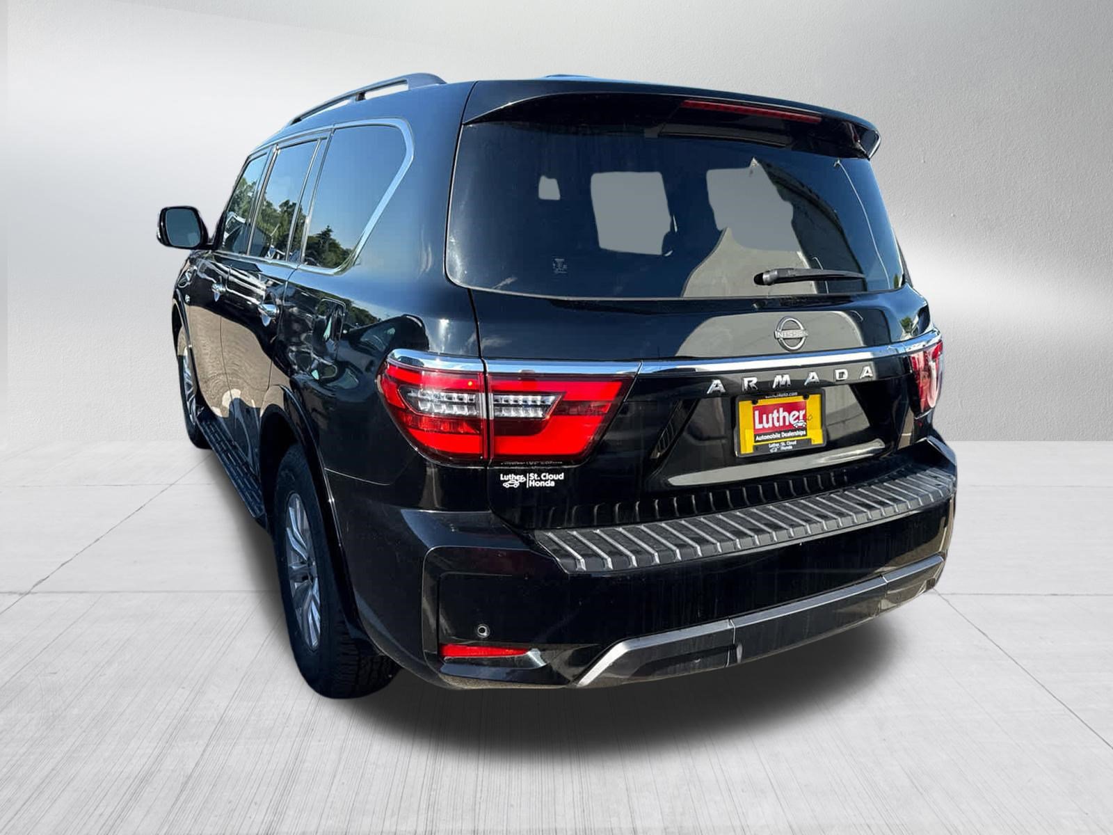 Used 2021 Nissan Armada SV AWD/4WD image 5