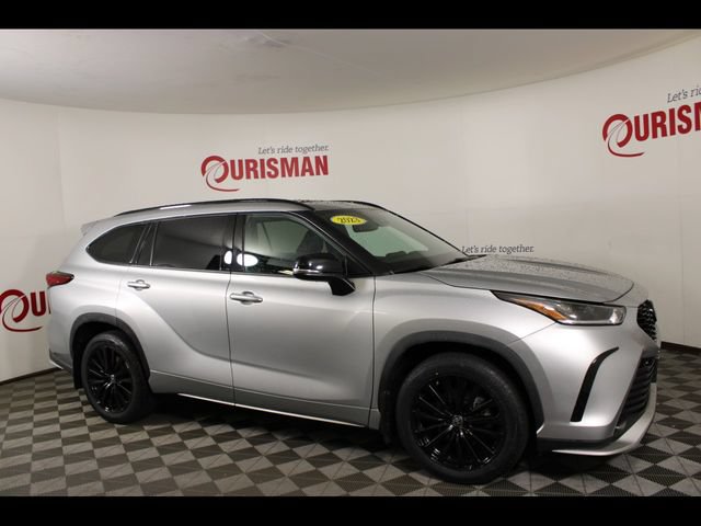 Used 2023 Toyota Highlander XSE AWD/4WD image 9