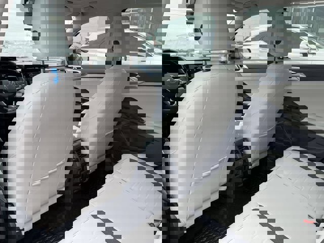 New 2025 Volkswagen Taos SE image 38