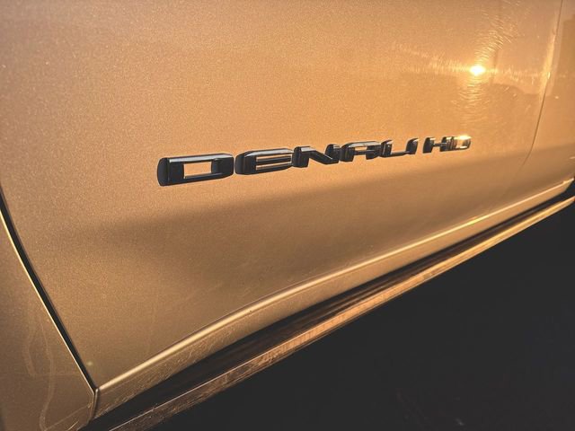 Used 2022 GMC Sierra 2500 Denali w/ Denali Ultimate Package image 32