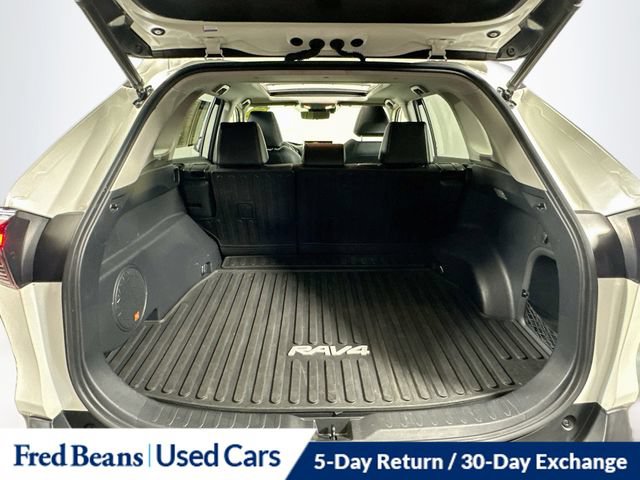 Used 2020 Toyota RAV4 Limited AWD/4WD image 35