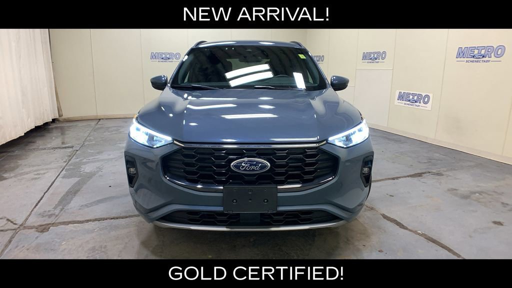 Certified 2023 Ford Escape ST-Line Select AWD/4WD image 43