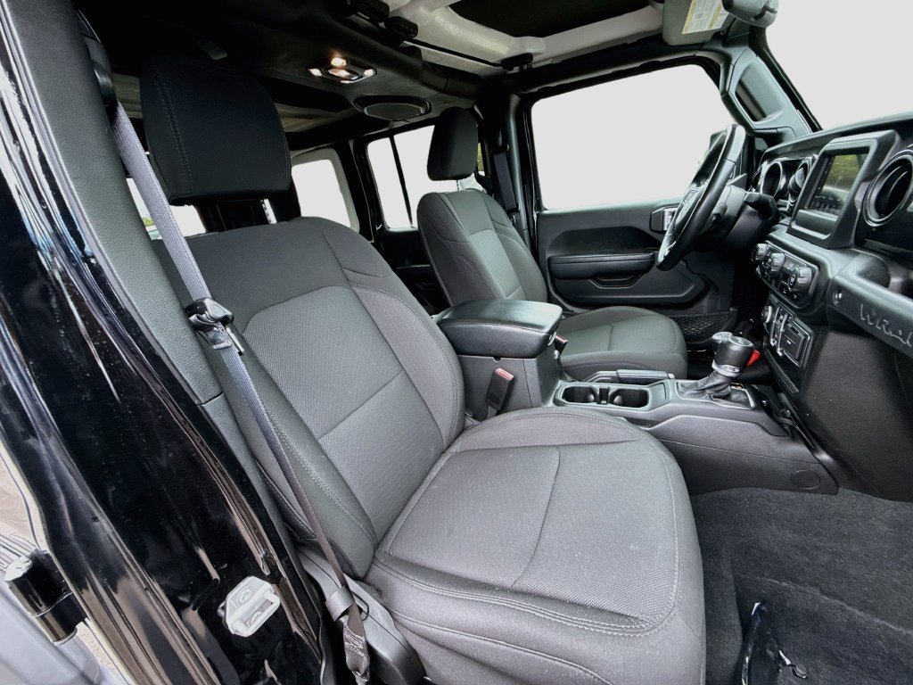 Used 2022 Jeep Wrangler Unlimited Sport AWD/4WD image 32