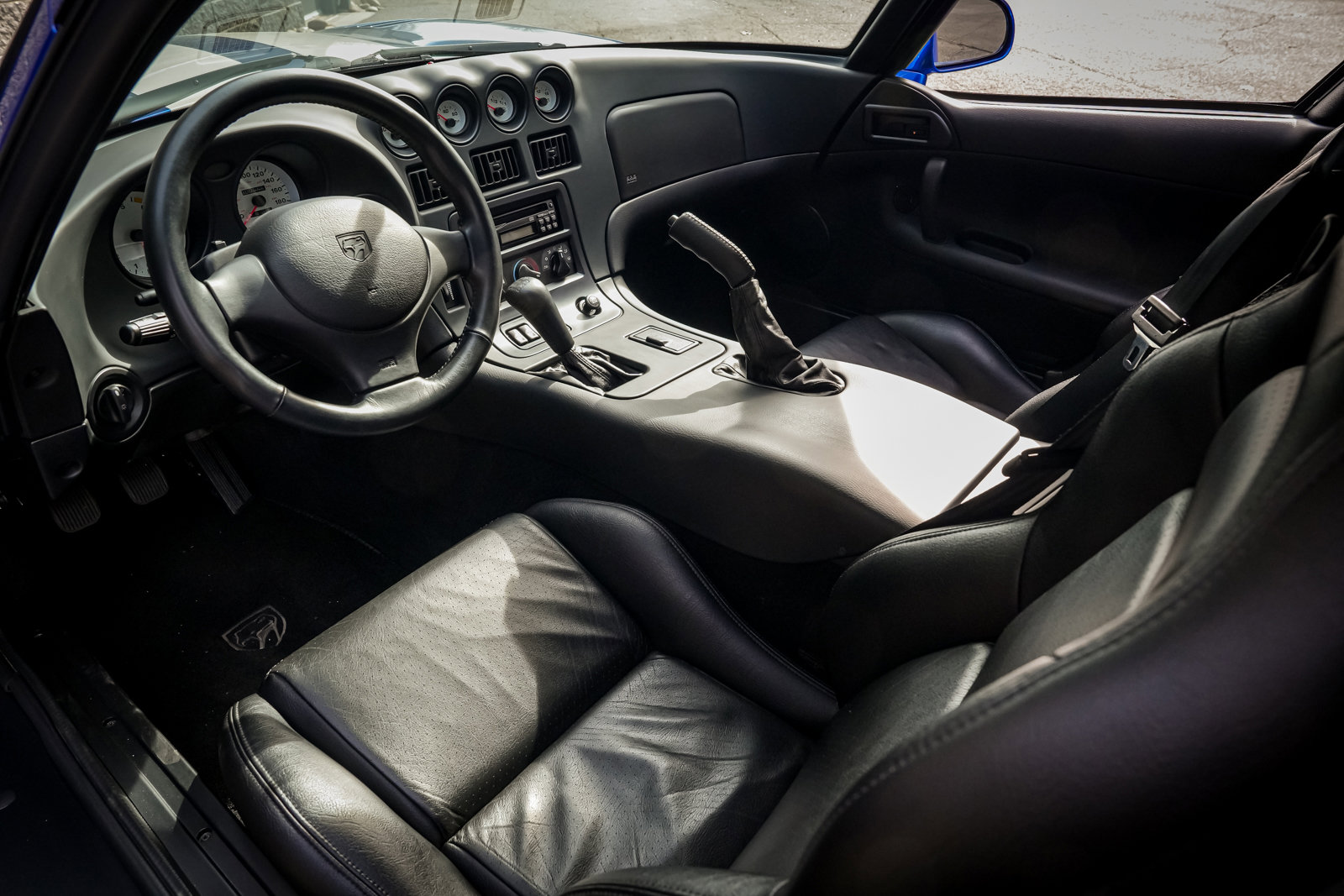 Used 1997 Dodge Viper GTS image 14