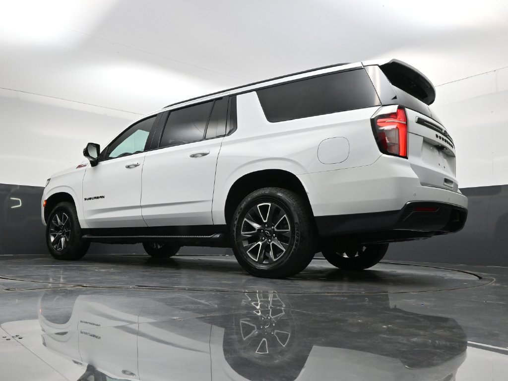 Used 2022 Chevrolet Suburban Z71 w/ Luxury Package AWD/4WD image 37