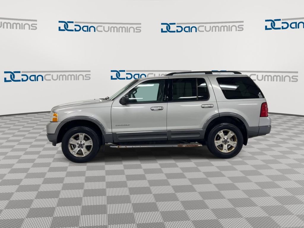 Used 2004 Ford Explorer XLT image 5