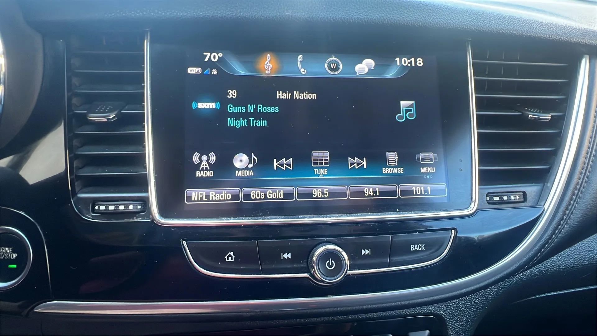 Used 2019 Buick Encore Essence FWD image 22