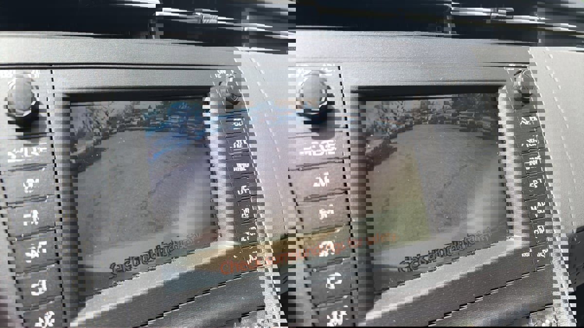 Used 2011 Toyota Prius Three w/ Navigation Pkg FWD image 17