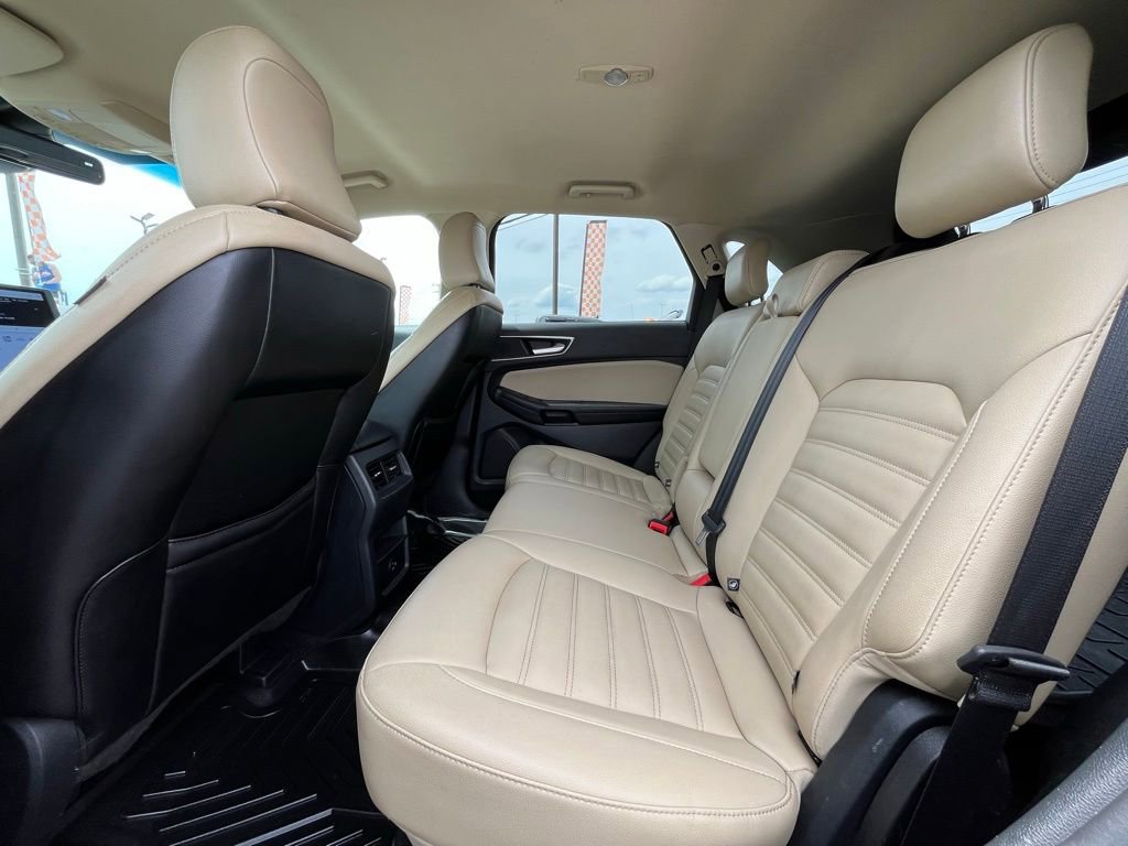 Used 2022 Ford Edge SEL AWD/4WD image 17