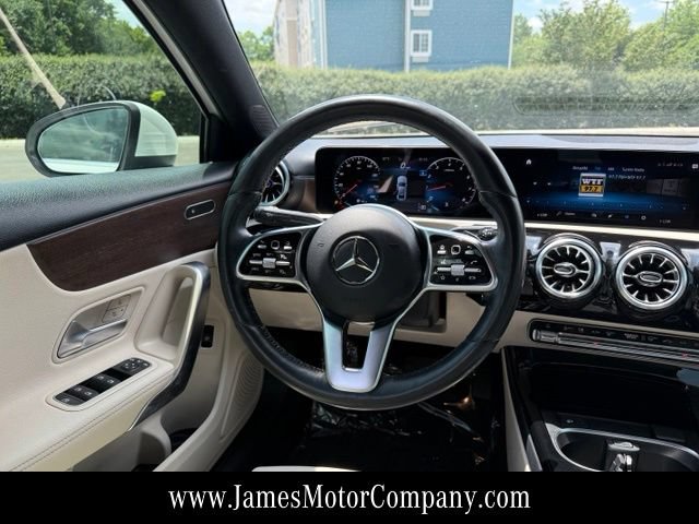 Used 2022 Mercedes-Benz A 220 4MATIC image 17