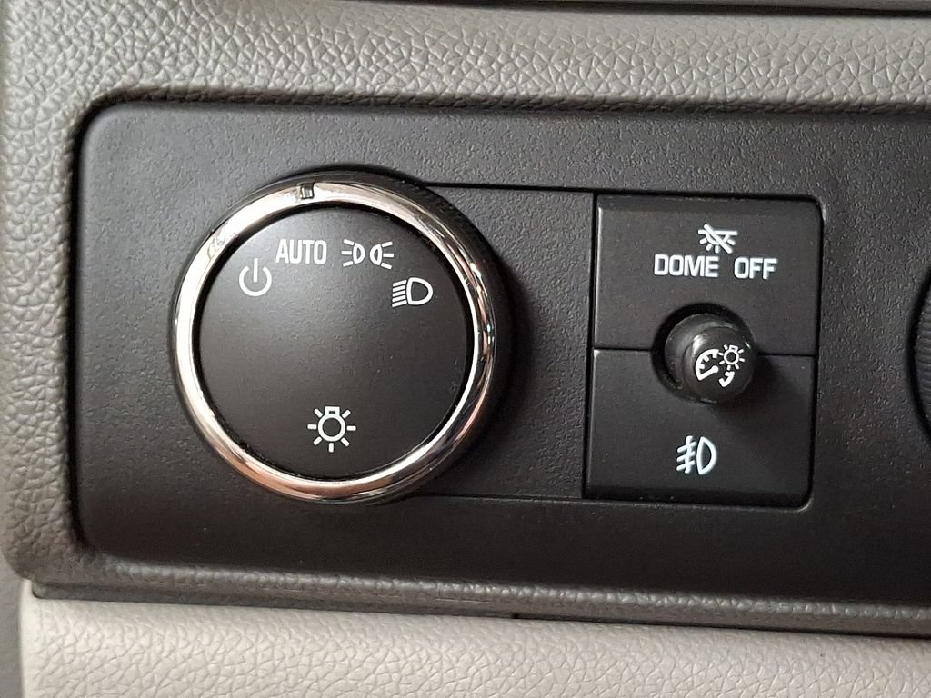 Used 2013 Chevrolet Tahoe LT w/ Luxury Package AWD/4WD image 21