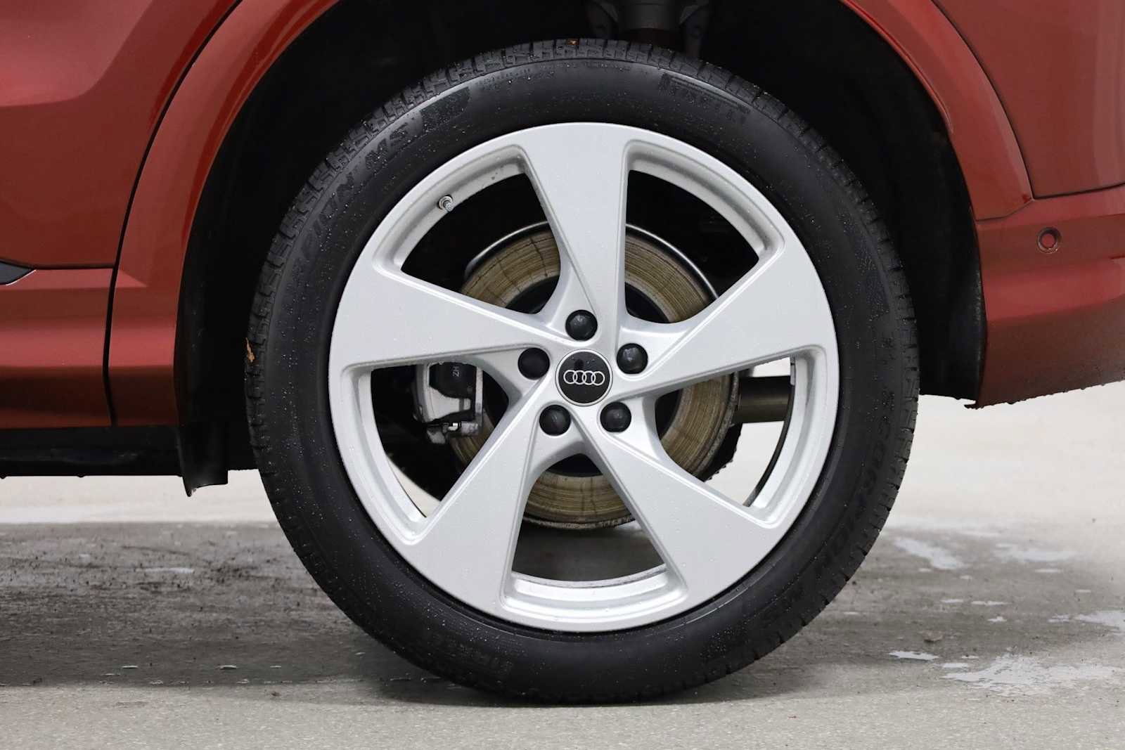 Used 2025 Audi Q5 Premium Plus w/ Premium Plus image 36