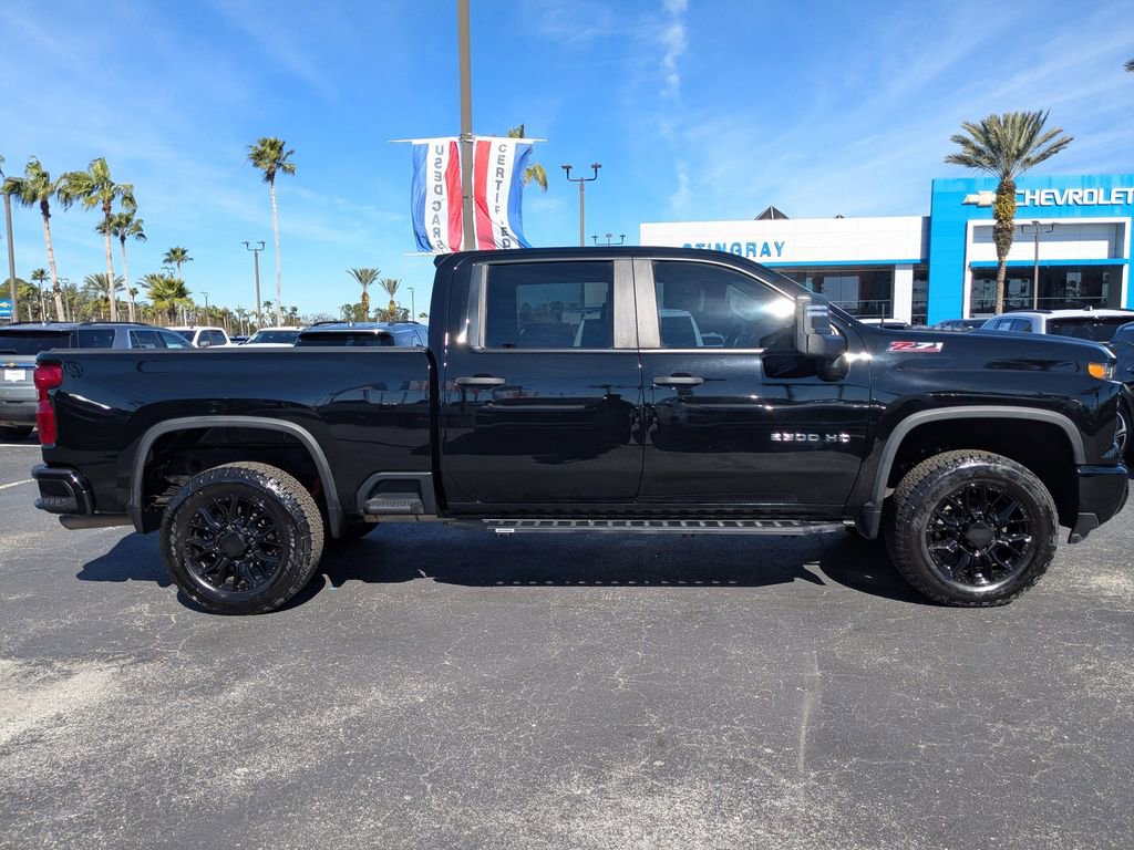 Used 2024 Chevrolet Silverado 2500 Custom w/ Custom Value Package image 3