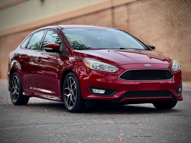 Used 2016 Ford Focus SE w/ SE Sport Package