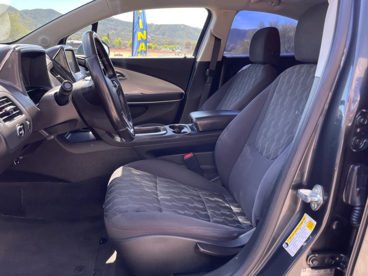 Used 2014 Chevrolet Volt w/ Enhanced Safety Package 1 FWD image 12