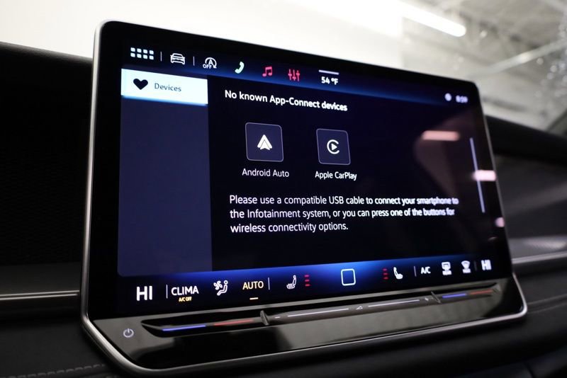 New 2026 Volkswagen Tiguan SE R-Line image 18