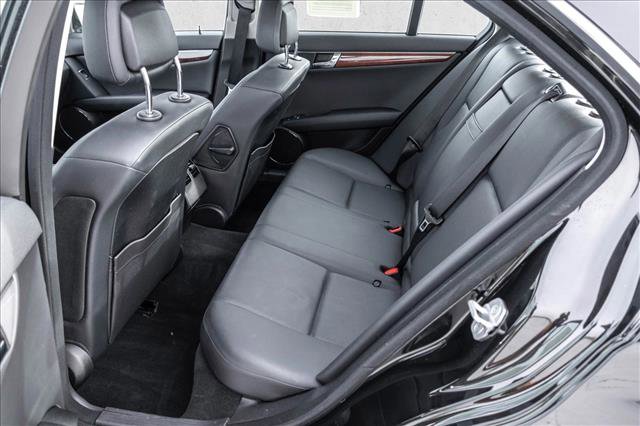 Used 2011 Mercedes-Benz C 300 4MATIC Sedan image 21