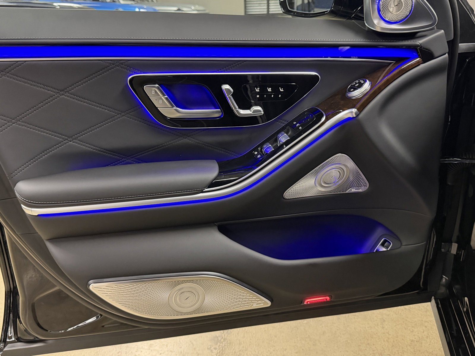 New 2026 Mercedes-Benz Maybach S 680 4MATIC image 17