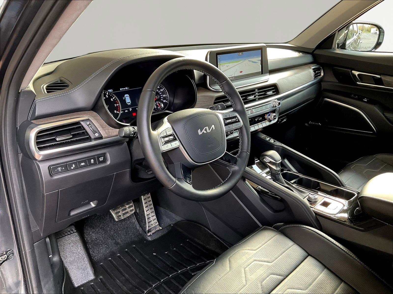 Used 2022 Kia Telluride SX w/ SX Prestige Package AWD/4WD image 17