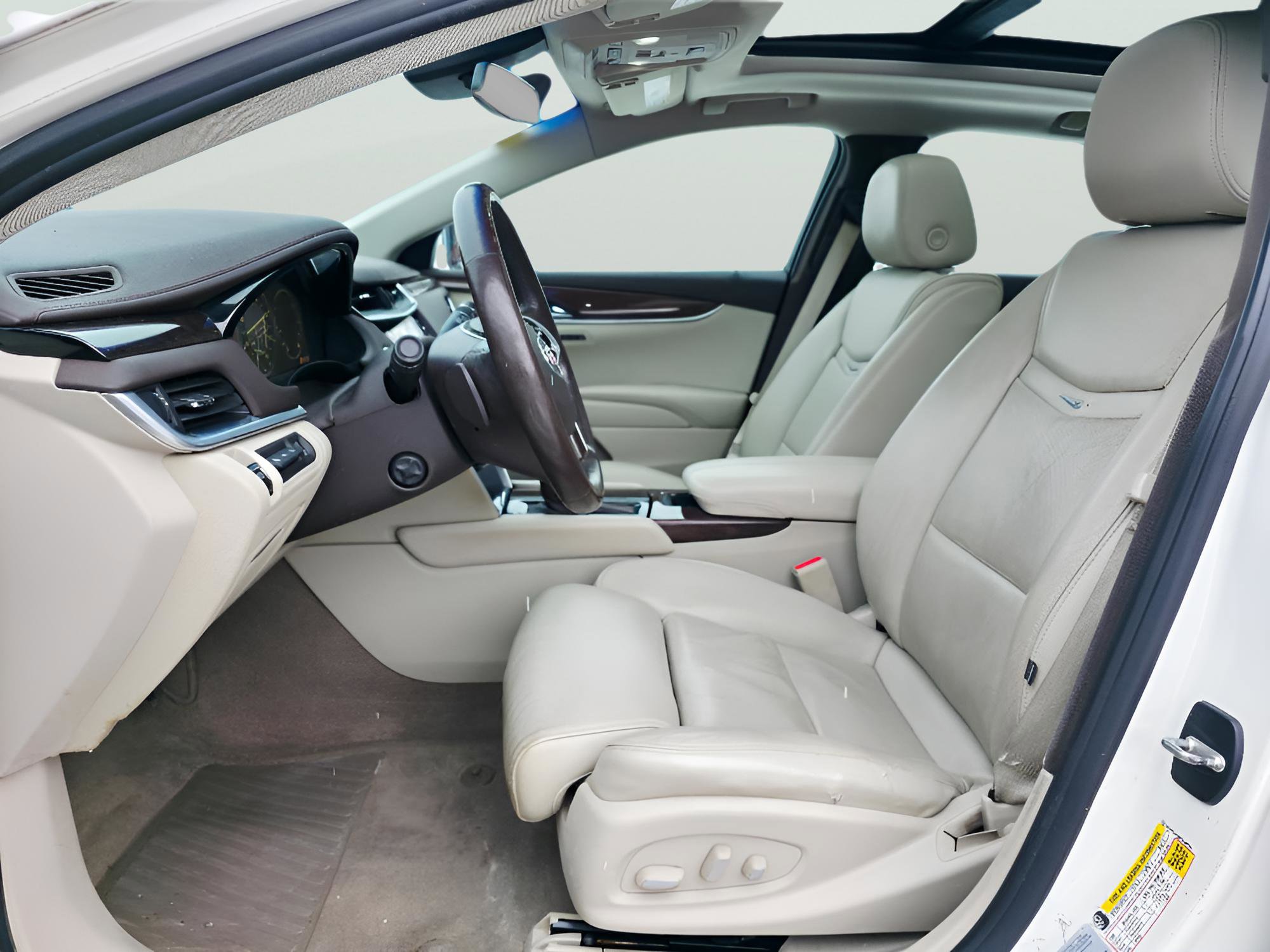 Used 2015 Cadillac XTS Premium image 12