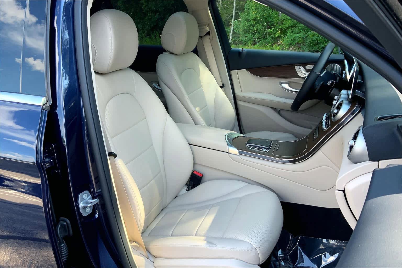 Used 2021 Mercedes-Benz GLC 300 4MATIC image 8