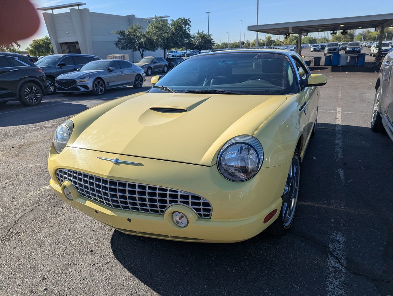 Used 2002 Ford Thunderbird image 1