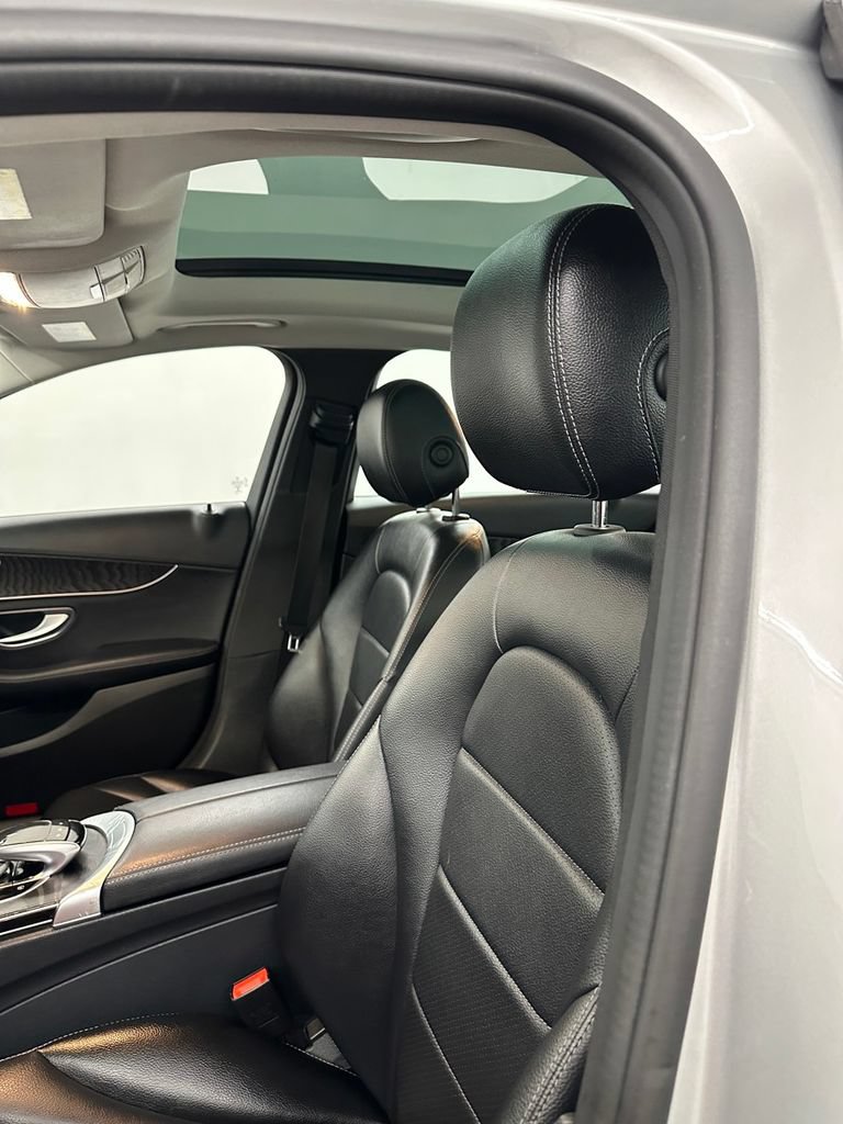 Used 2016 Mercedes-Benz C 300 4MATIC Sedan image 12