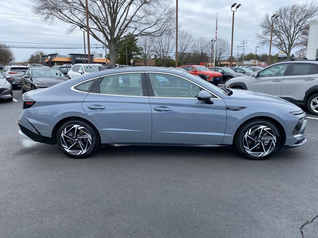 Certified 2026 Hyundai Sonata SEL image 2