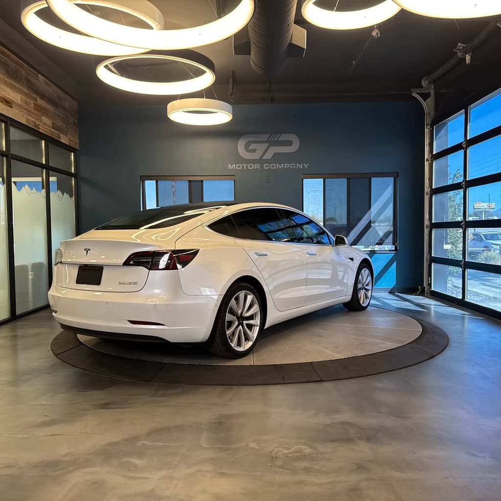 Used 2020 Tesla Model 3 Performance AWD/4WD image 3