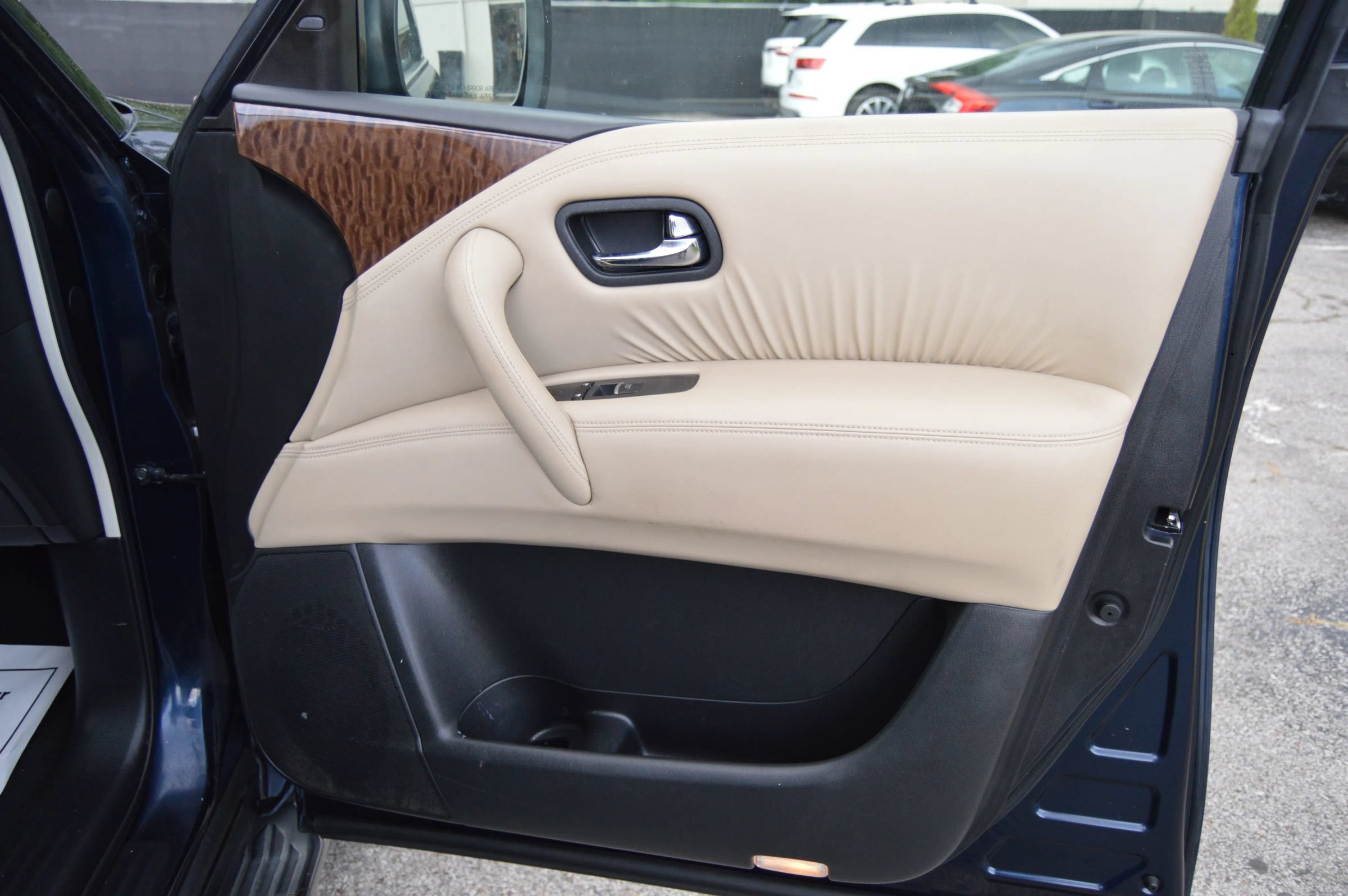 Used 2017 Nissan Armada Platinum w/ Captain Seat Package AWD/4WD image 33
